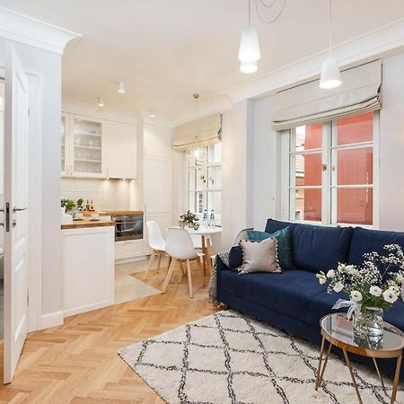 Plac Zamkowy - Apartment With City View By Noclegi Renters Warsawa Bagian luar foto
