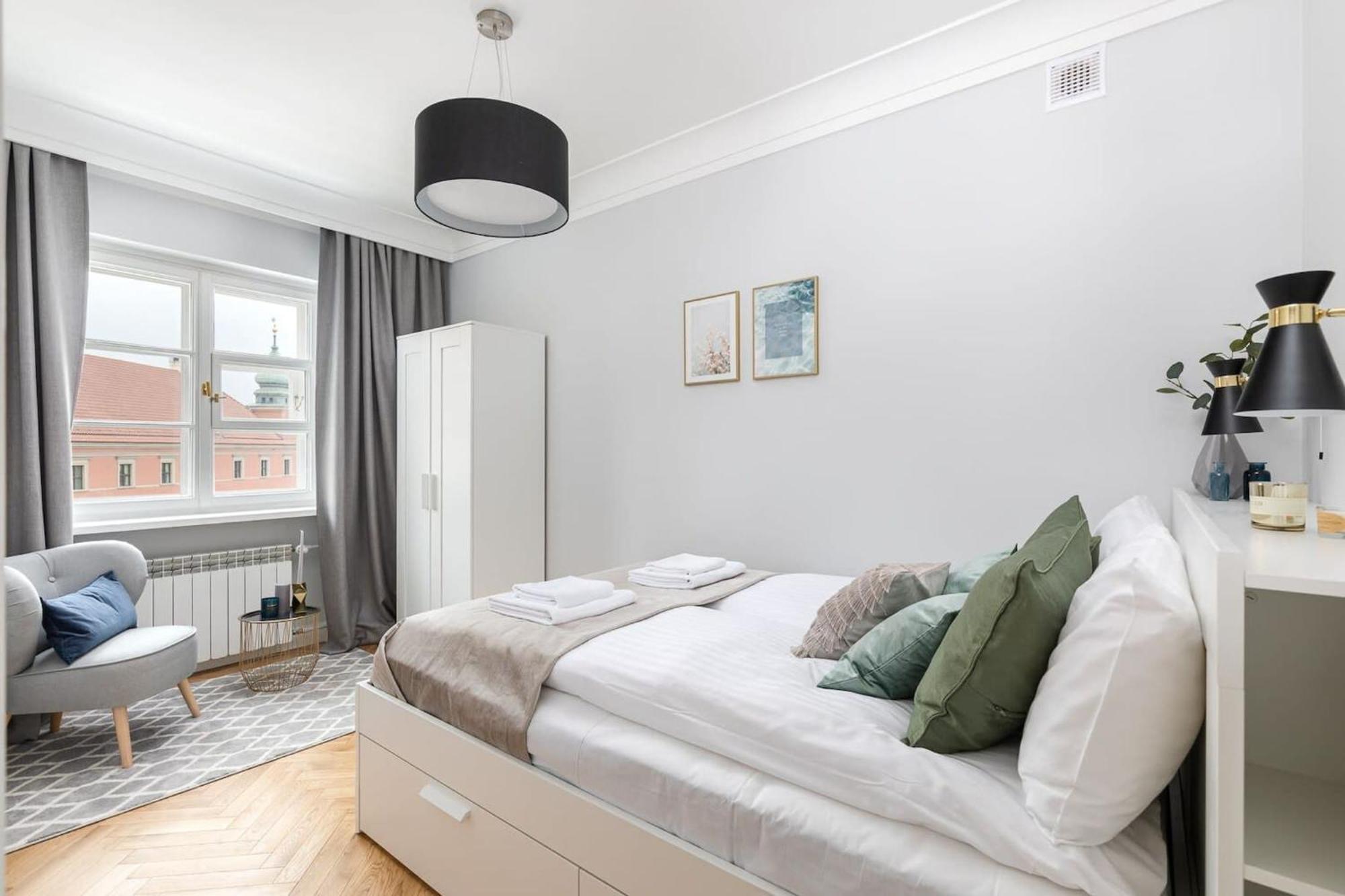 Plac Zamkowy - Apartment With City View By Noclegi Renters Warsawa Bagian luar foto